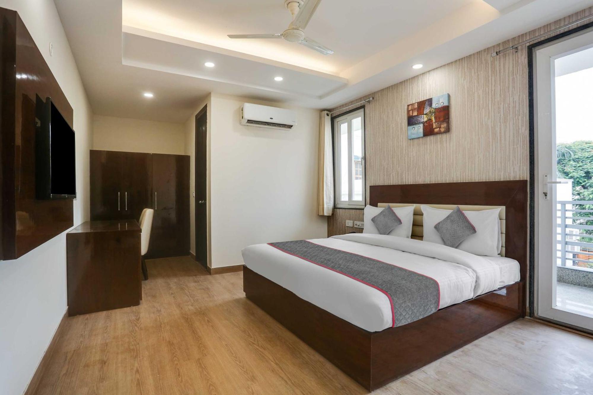 Townhouse The Adore Inn Gurgaon Exterior photo